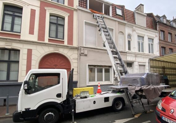 Service de monte meubles