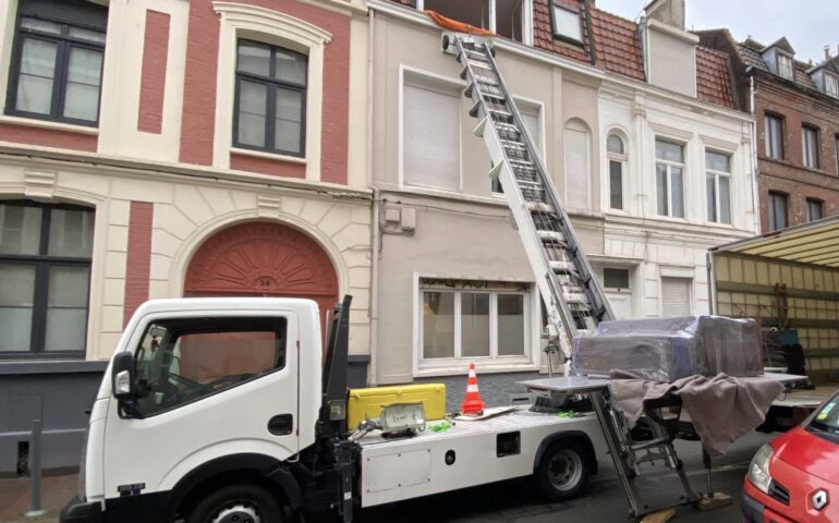 Service de monte meubles