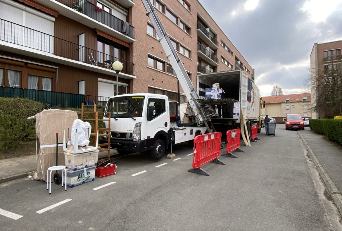 Location nacelle monte meubles Douai